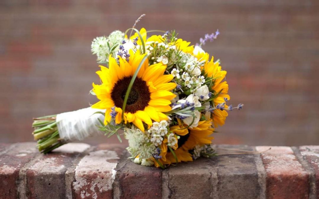 scelta del bouquet e significato dei fiori. Partecipazioni matrimonio Fashionozze
